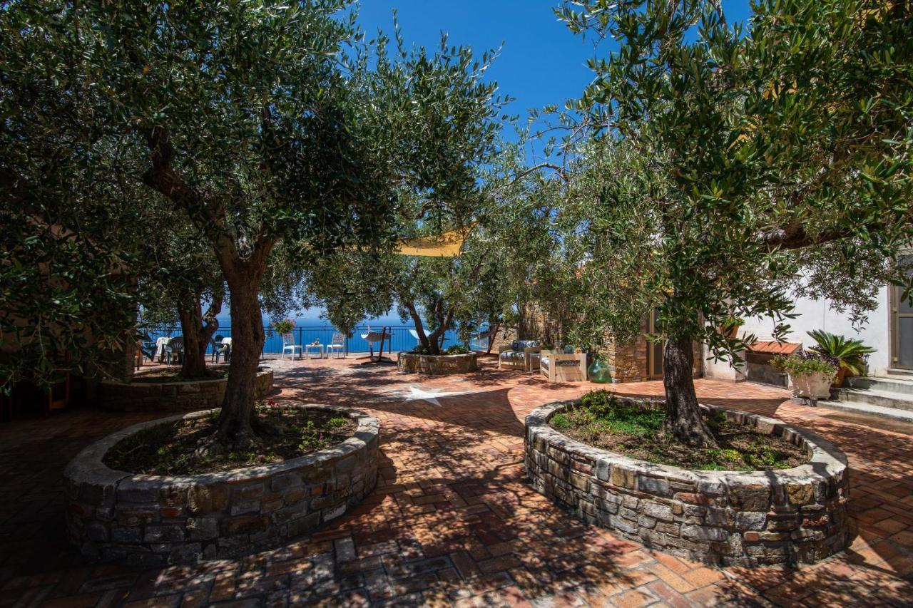 Madonna Della Scala Bed and Breakfast Castellabate Buitenkant foto